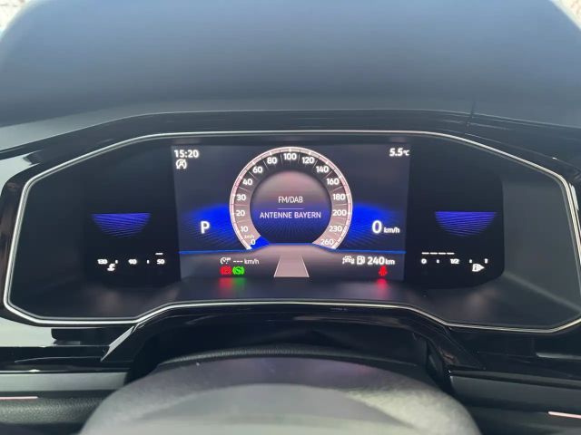 Volkswagen Taigo 1.0 TSI DSG R-Line