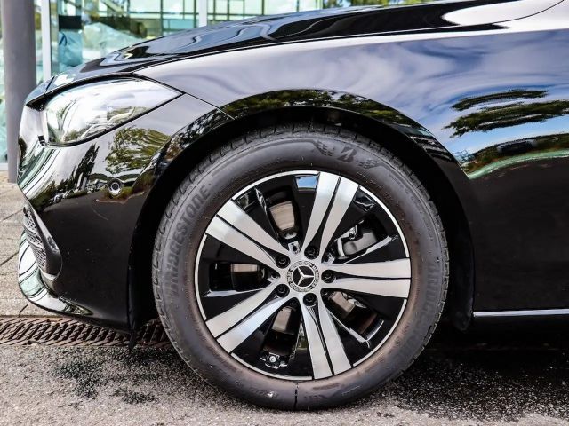 Mercedes-Benz C 200 C 200 d Sedan