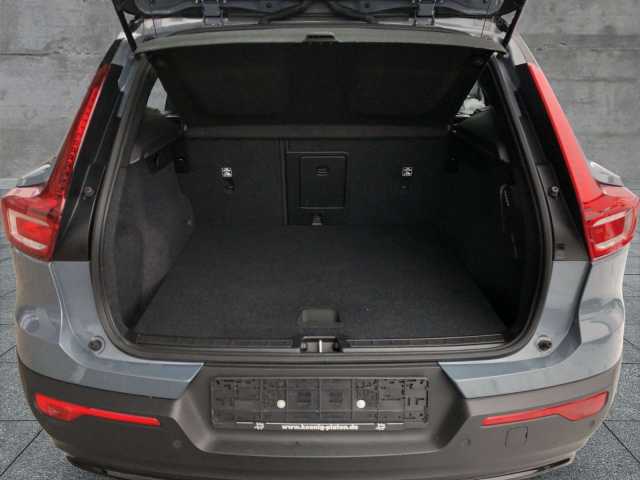 Volvo XC40 Core Recharge