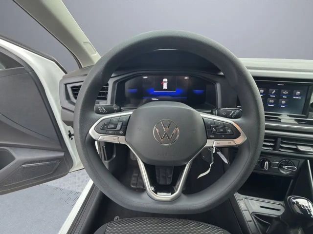 Volkswagen Polo Basis