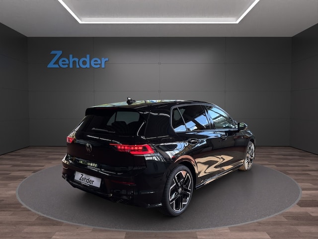 Volkswagen Golf DSG R-Line