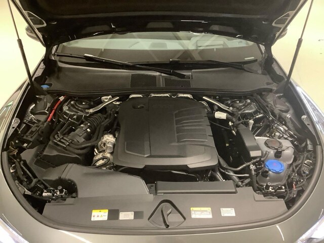 Audi A6 Avant Quattro S-Tronic