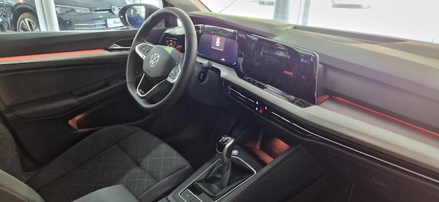 Volkswagen Golf Life