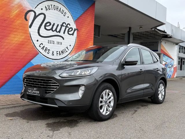 Ford Kuga AWD Hybrid Titanium