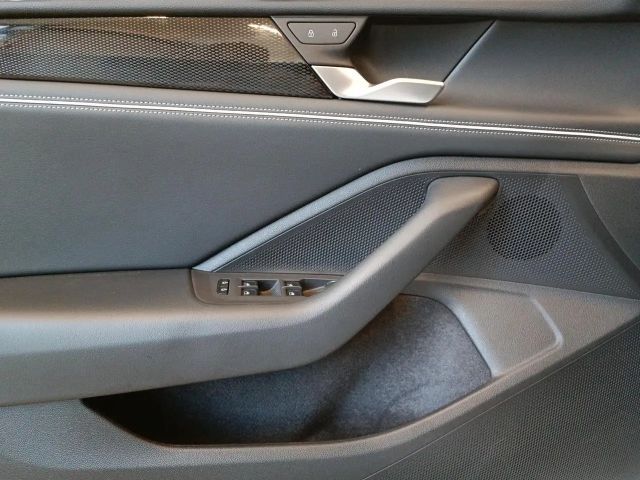 Volkswagen Passat 1.5 eTSI Business DSG