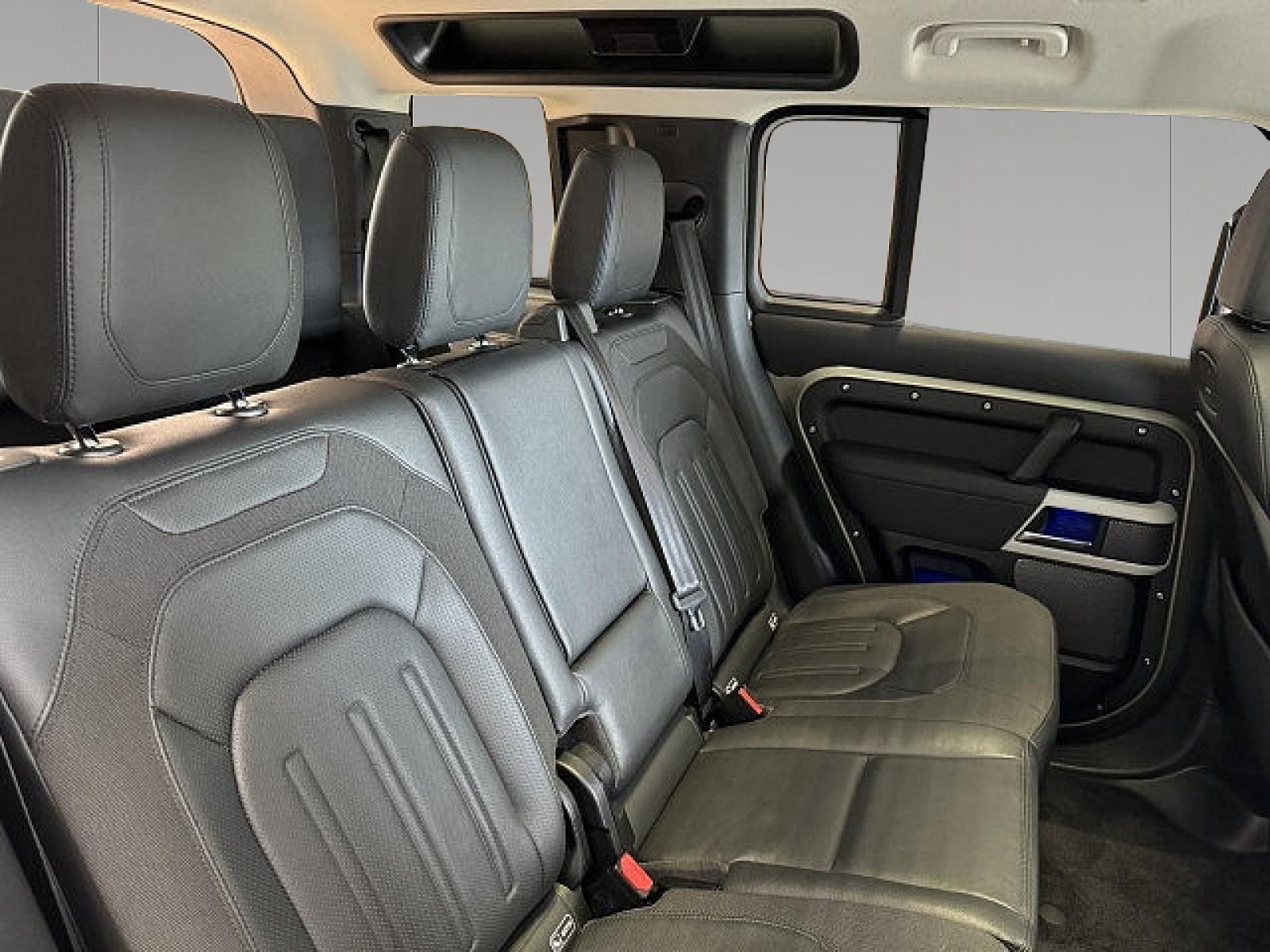 Land Rover Defender 110 SE