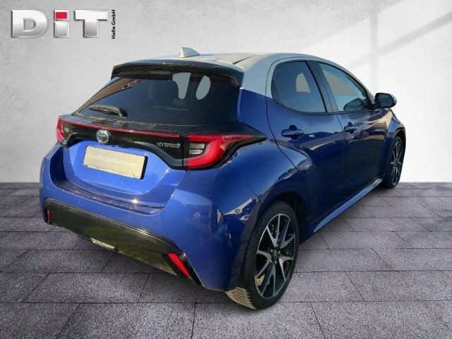 Toyota Yaris Hatchback Style