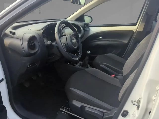 Toyota Aygo 1.0 VVT-i Hatchback Play