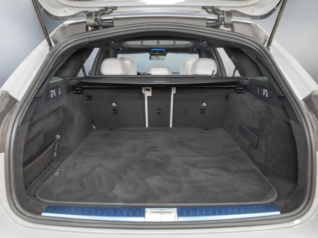 Mercedes-Benz E 220 AMG Line E 220 d Estate