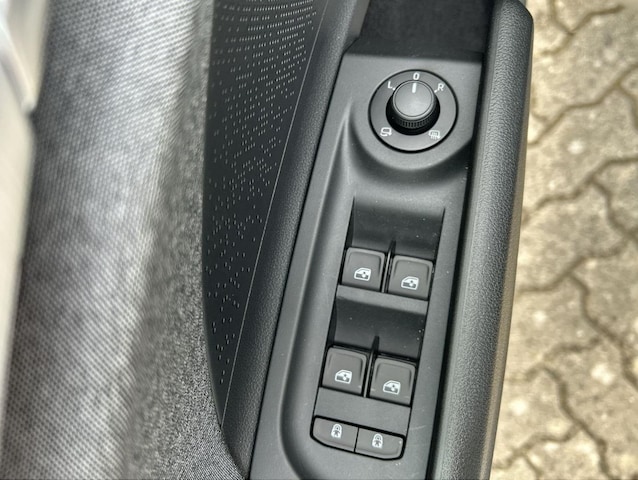 Skoda Enyaq Navi AHK Panorama LED SHZ Klima RFK PDC