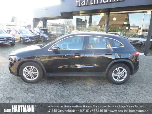 Mercedes-Benz GLA 200 ADVANCED+MBUX+R.KAM+NAVI+LED+SPURHALTE