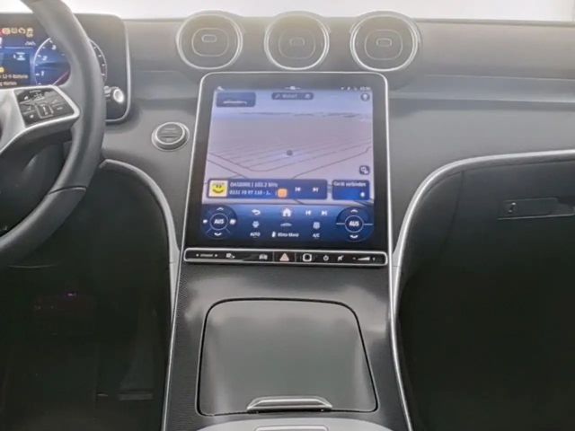 Mercedes-Benz C 180 AVANTGARDE Sedan