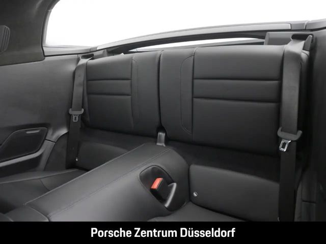 Porsche 992 4 Coupé Targa