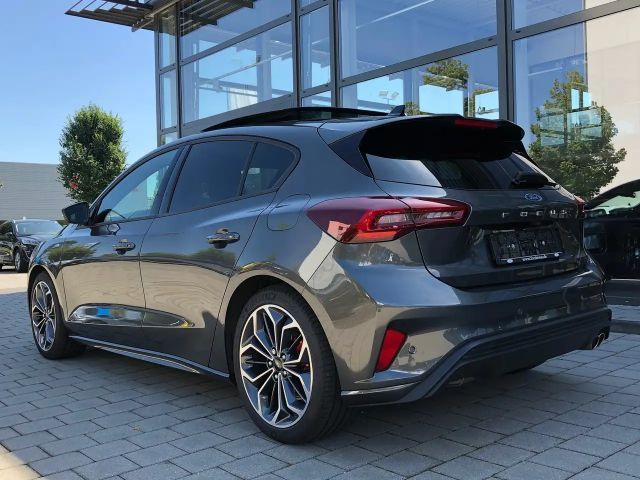 Ford Focus EcoBoost ST Line