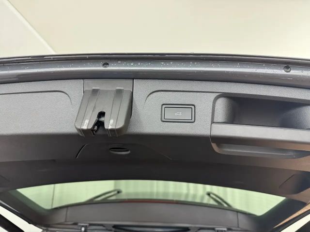 Volkswagen Touran DSG Life