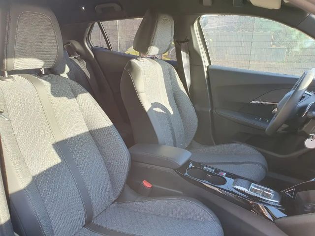 Peugeot 2008 Allure Pack EAT8