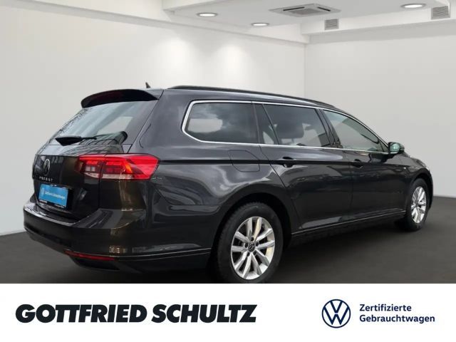 Volkswagen Passat 1.5 TSI Business DSG Variant