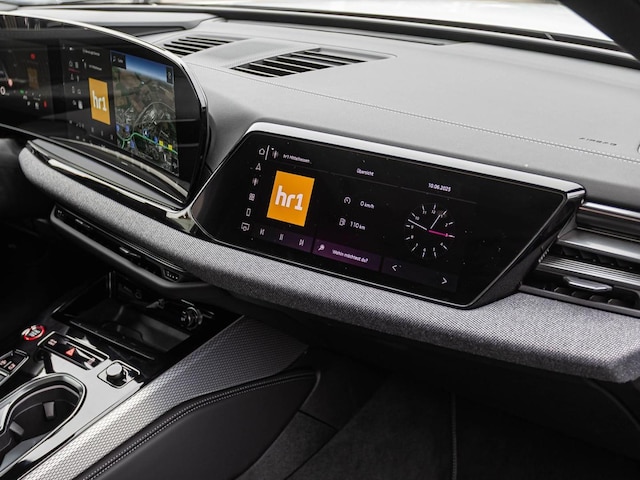 Audi A6 Avant Quattro S-Tronic