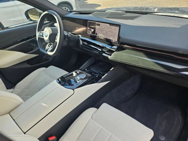 BMW 520 520d M-Sport Touring xDrive