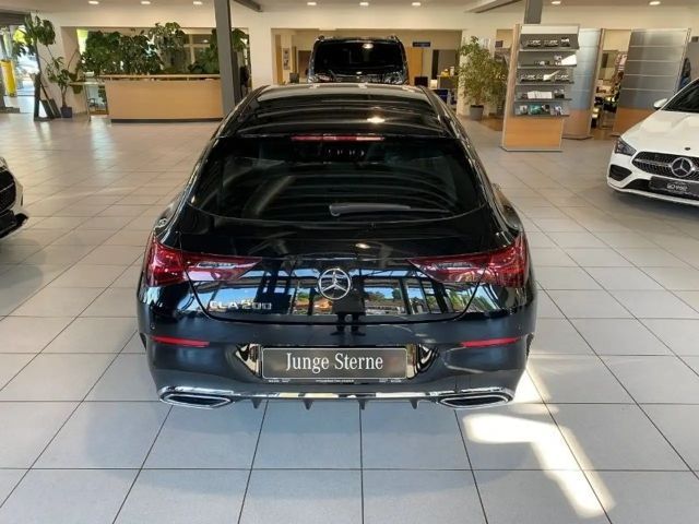 Mercedes-Benz CLA 180 AMG Line