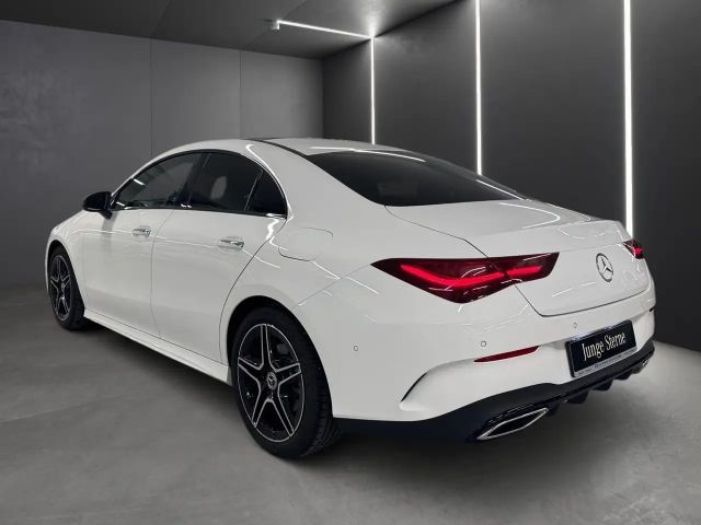 Mercedes-Benz CLA 200 AMG Line Coupé