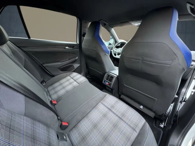 Volkswagen Golf Business GTE