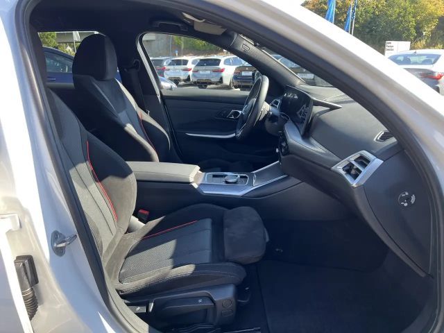 BMW 320 320d M-Sport Touring