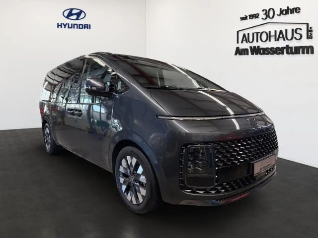 Hyundai Staria Signature Vierwielaandrijving