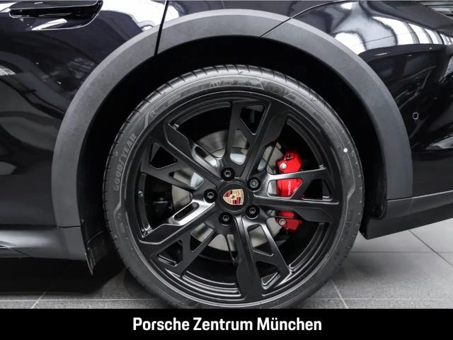Porsche Taycan 4S Cross Turismo