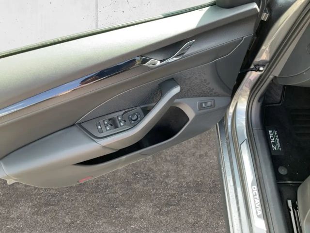 Skoda Octavia 2.0 TDI Combi Tour