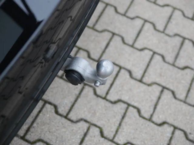 Volvo XC60 AWD Dark Plus