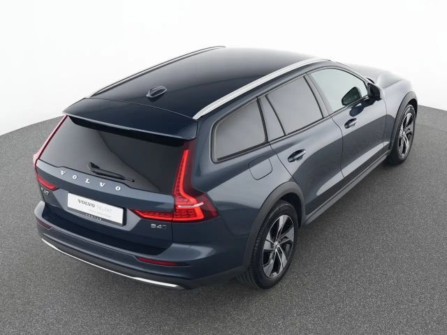 Volvo V60 AWD Plus