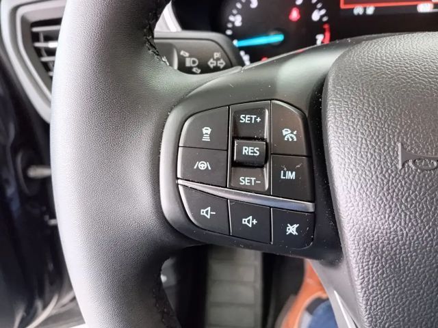 Ford Focus / Pano. / AT / AHK / Sitz-Lenkradheizung