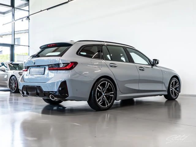 BMW 330 330i M-Sport Touring xDrive
