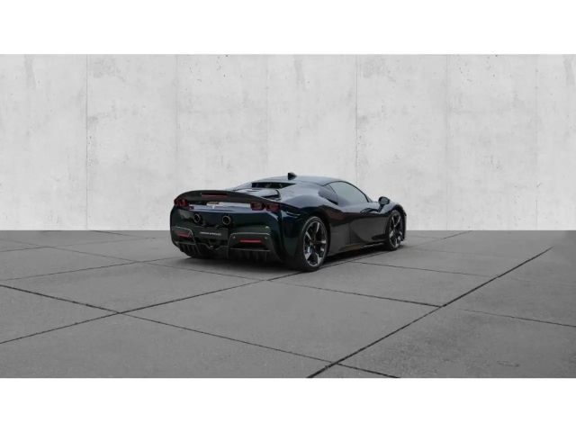 Ferrari SF90 Stradale