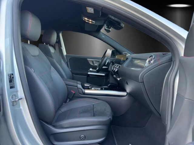 Mercedes-Benz EQA 350 4MATIC AMG Line