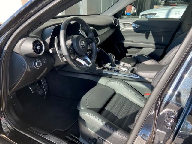 Alfa Romeo Giulia Q4 Veloce