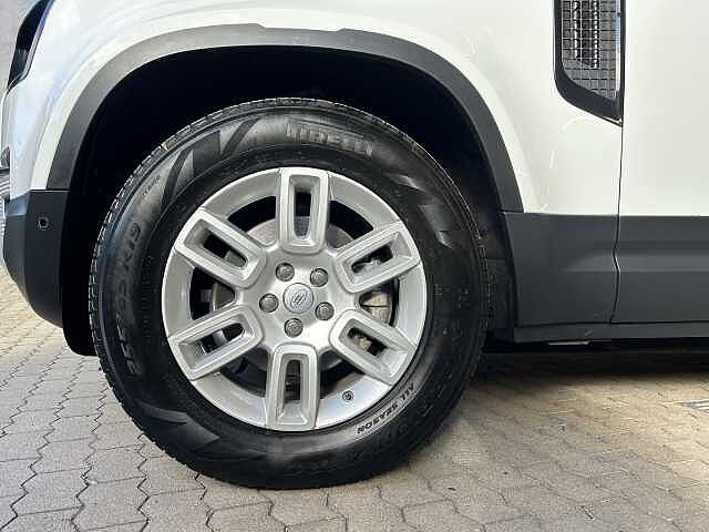 Land Rover Defender 110 S