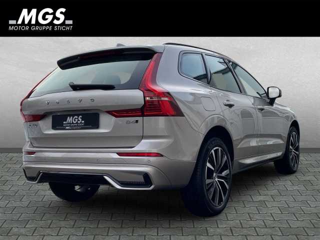 Volvo XC60 AWD Dark Plus