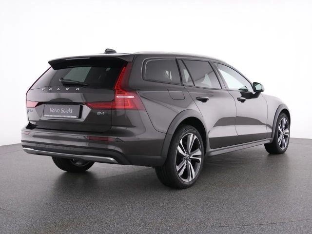 Volvo V60 Cross Country AWD Plus