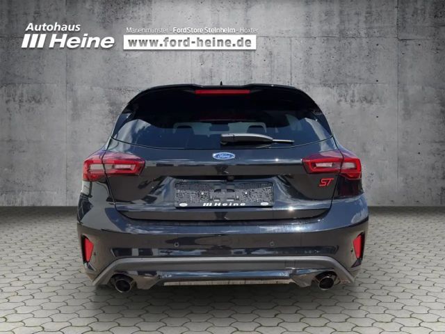 Ford Focus EcoBoost ST Line