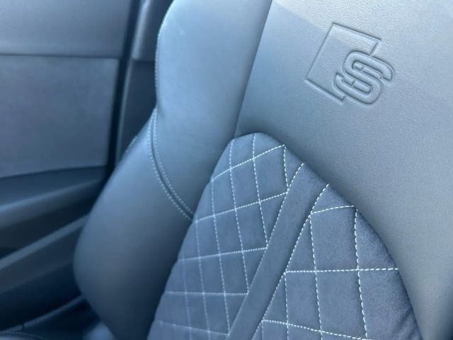 Audi A4 45 TFSI Avant Competition Quattro