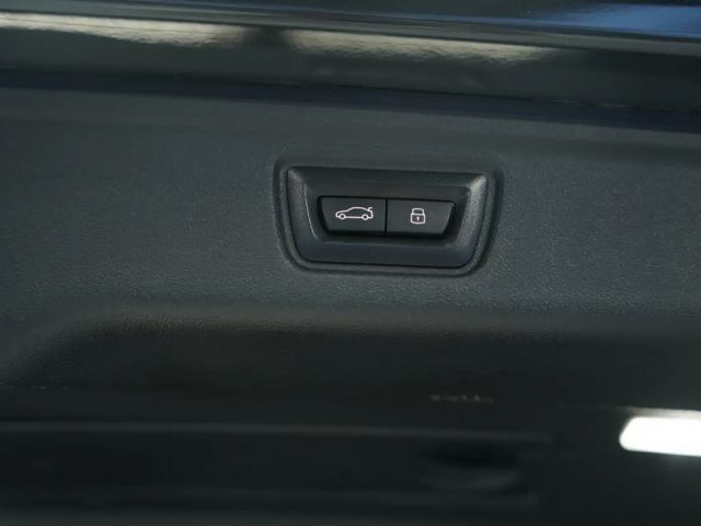 BMW 330 330d M-Sport Touring xDrive