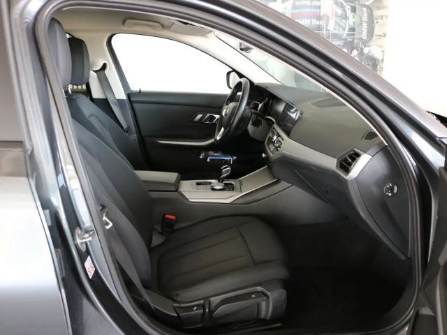 BMW 320 320i Touring