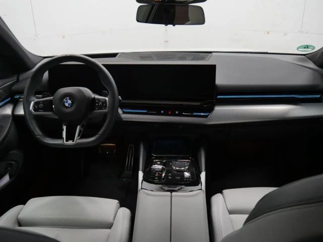 BMW 520 520d M-Sport Touring