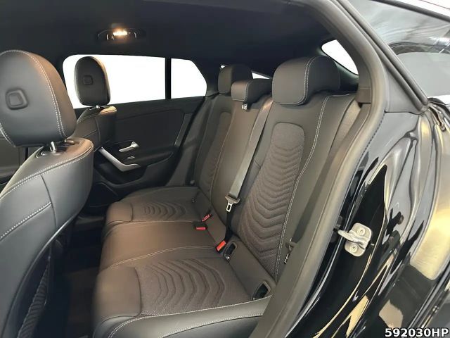 Mercedes-Benz CLA 200 Progressive