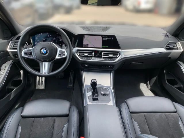 BMW 330 330i M-Sport Touring xDrive