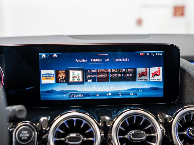 Mercedes-Benz GLA 180 