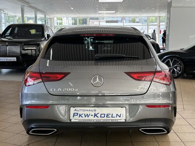Mercedes-Benz CLA 200 AMG Line CLA 200 d