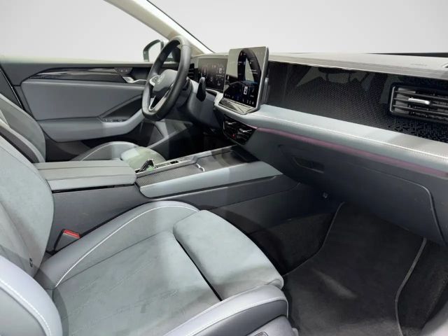 Volkswagen Passat 1.5 eTSI DSG IQ.Drive Variant